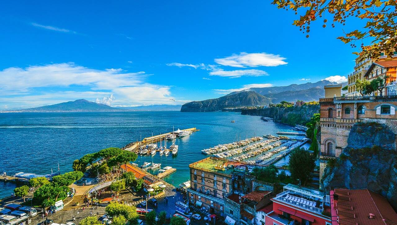 barca a noleggio da roma a sorrento